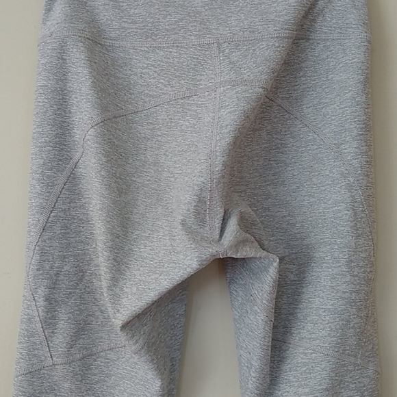 Outdoor Voices 7/8 Warmup Legging in Dove - Picture 6 of 12